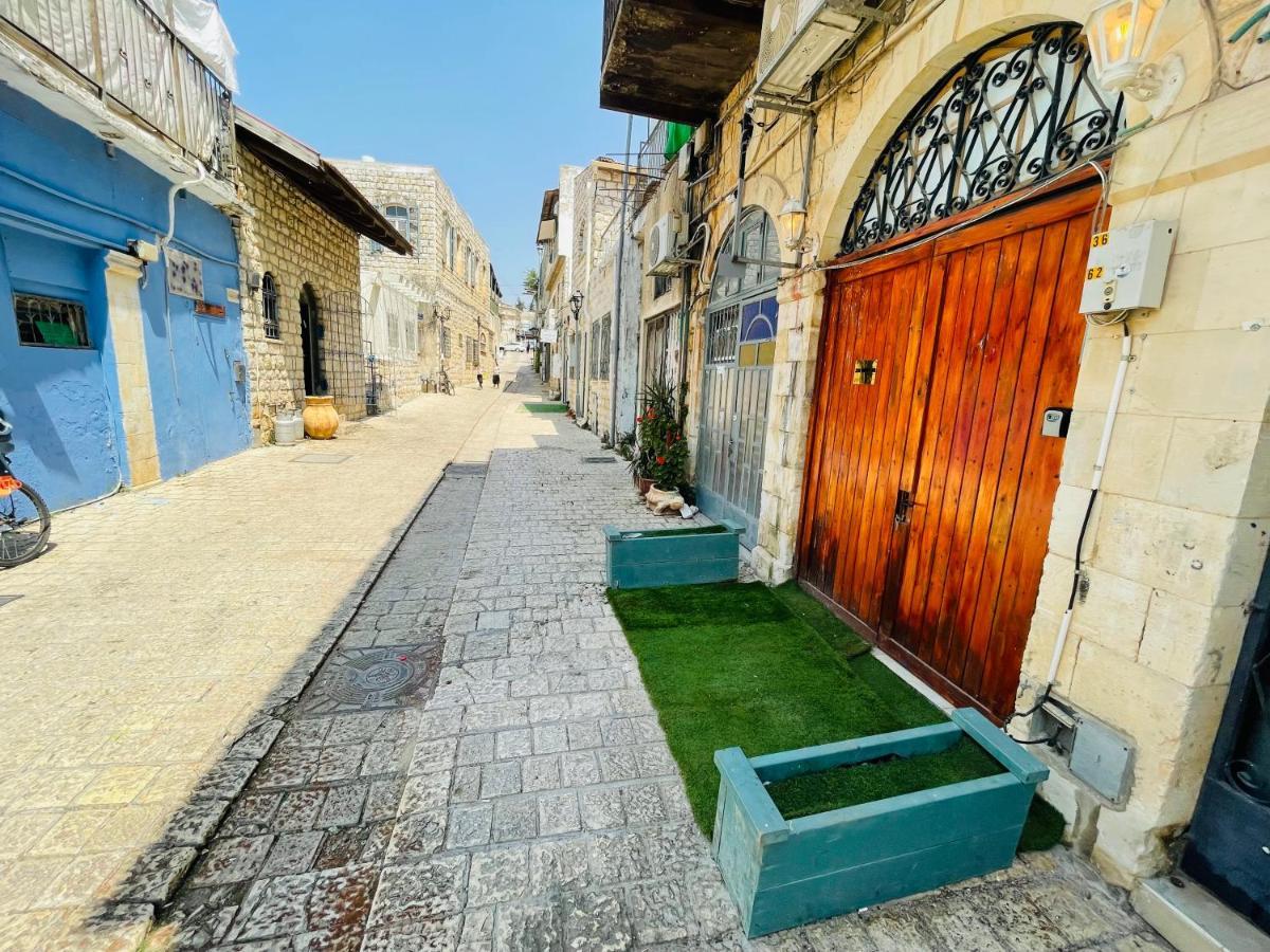 Zimmer In Old City Rosh Pinna Eksteriør billede